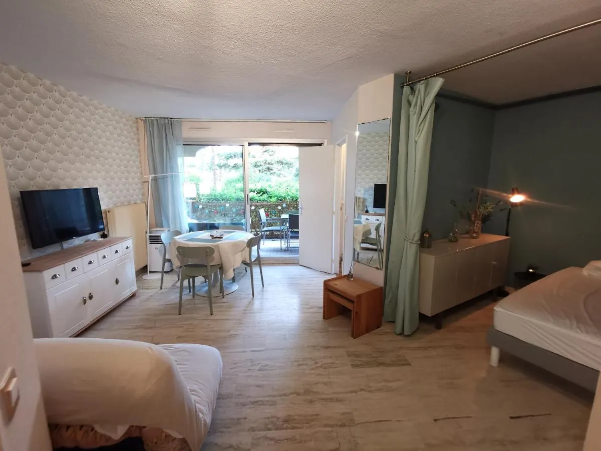 Appartement Au Calme Mandelieu-la-Napoule Apartment